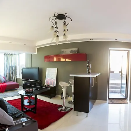 Апартаменти Unirii Penthouse Бухарест